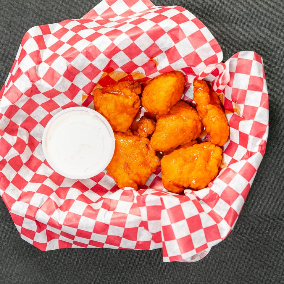 Boneless wings with dipping sauce